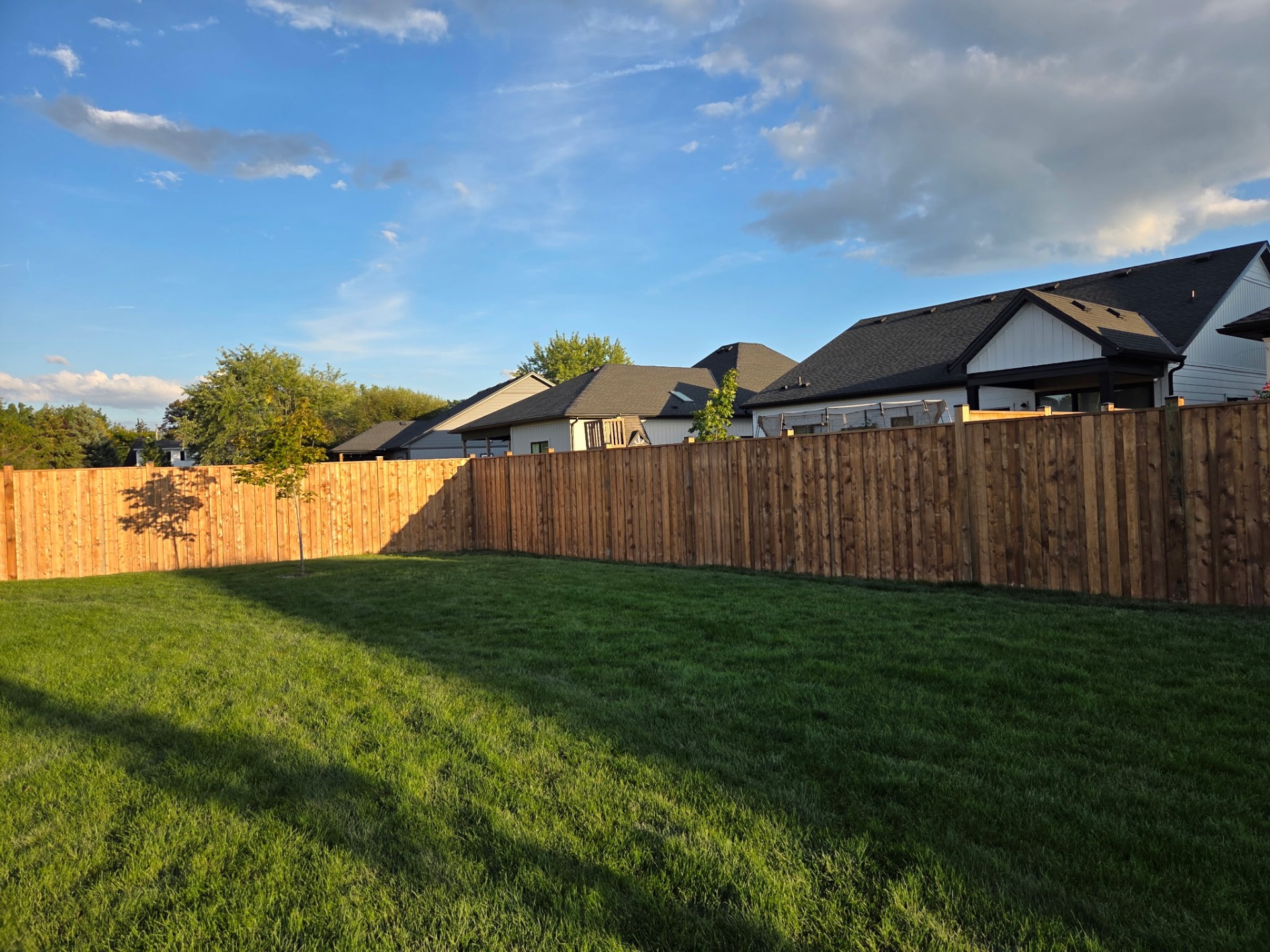 Burlington – Large Yard Privacy Fence