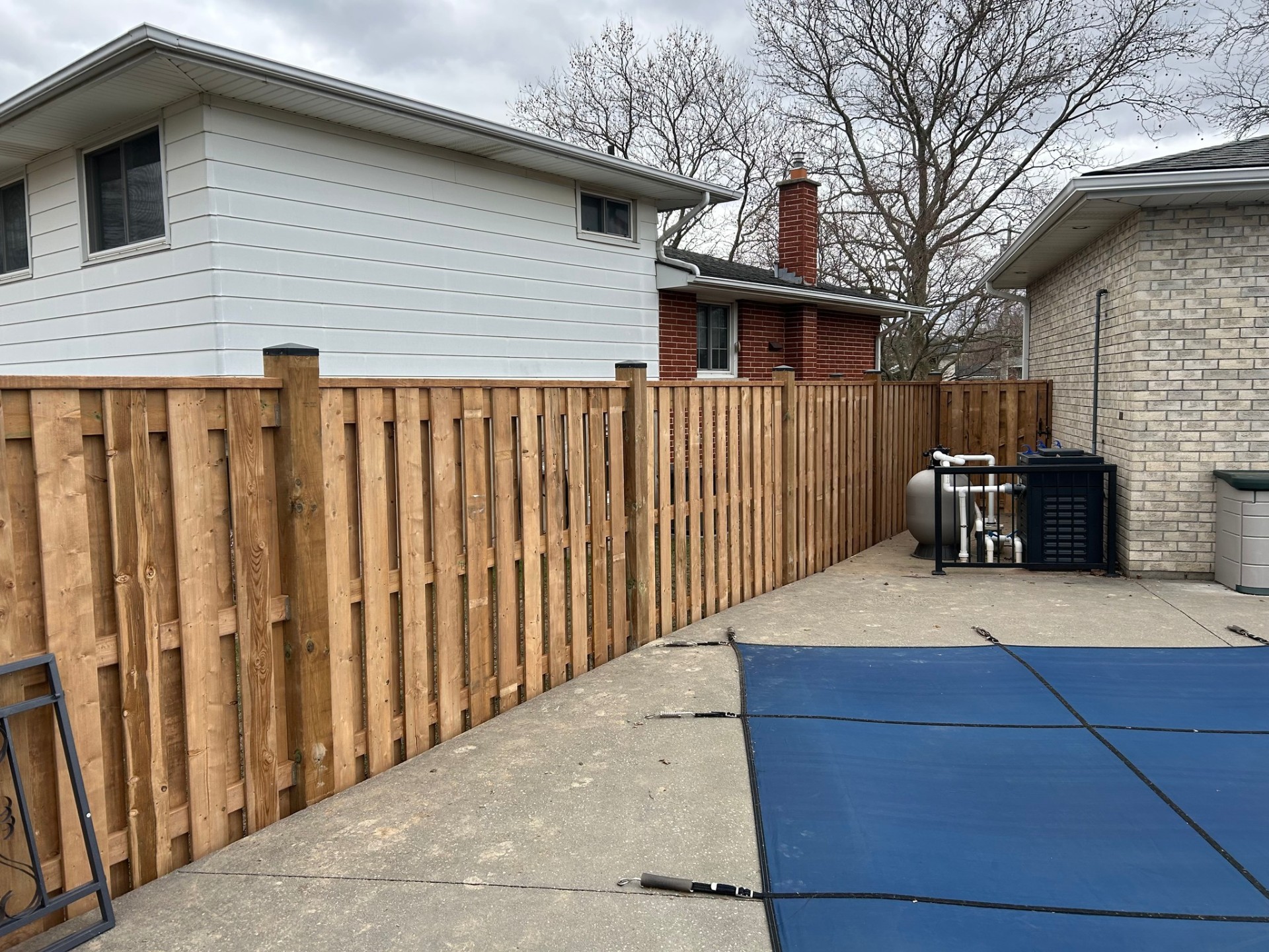 Toronto – Pool Area Wood Fence